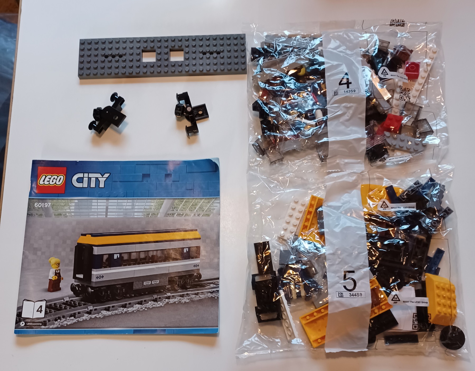 0010 Lego 60197 (4)