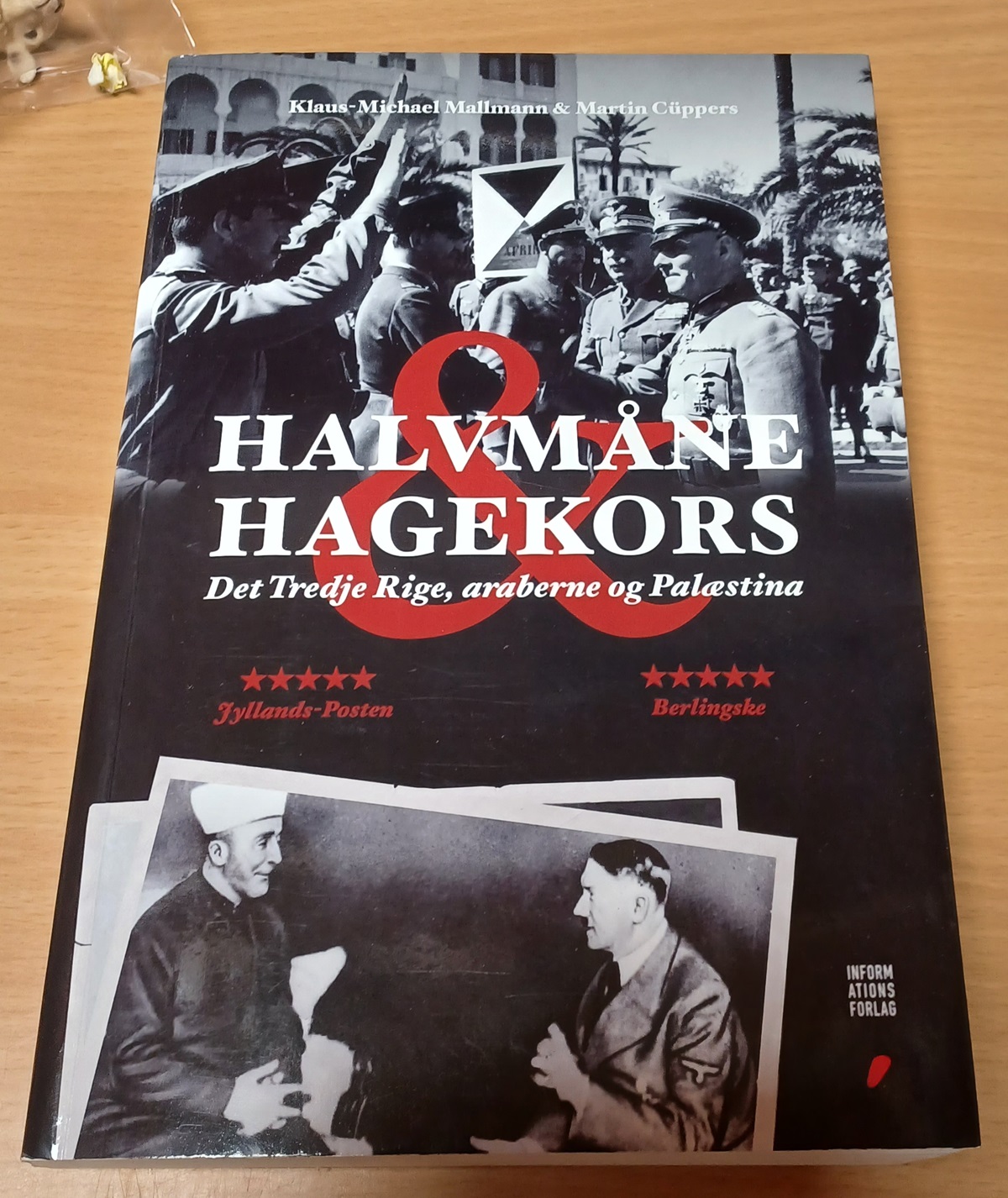 Halvmåne & Hagekors