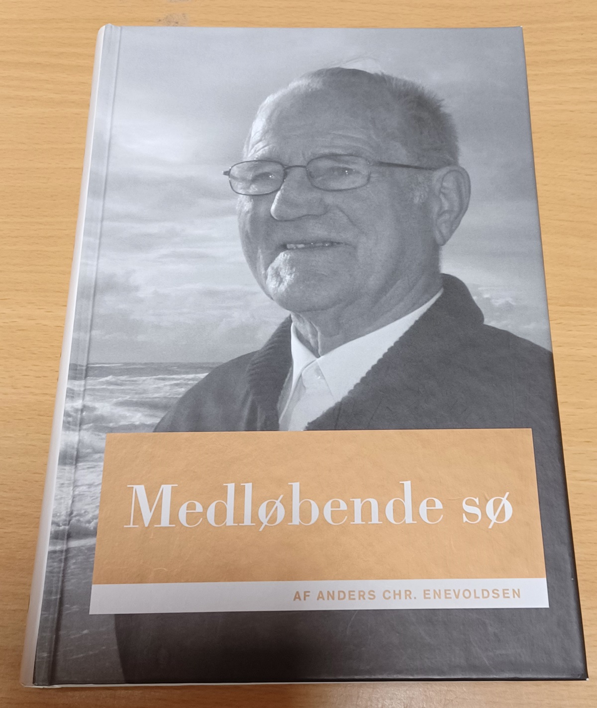 Medløbende sø